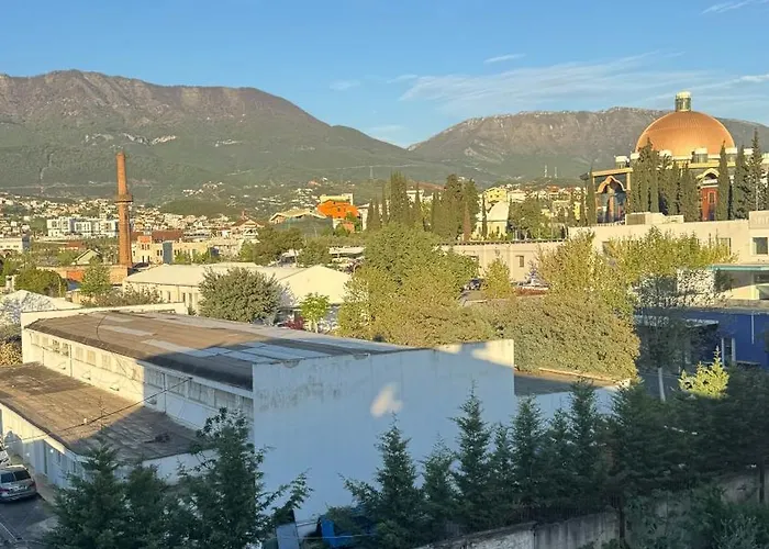 Umbrella House Lejlighed Tirana