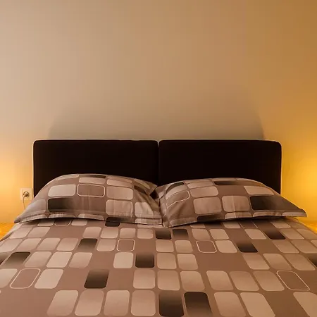 Umbrella House Apartman *