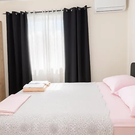 Umbrella House Apartamento *